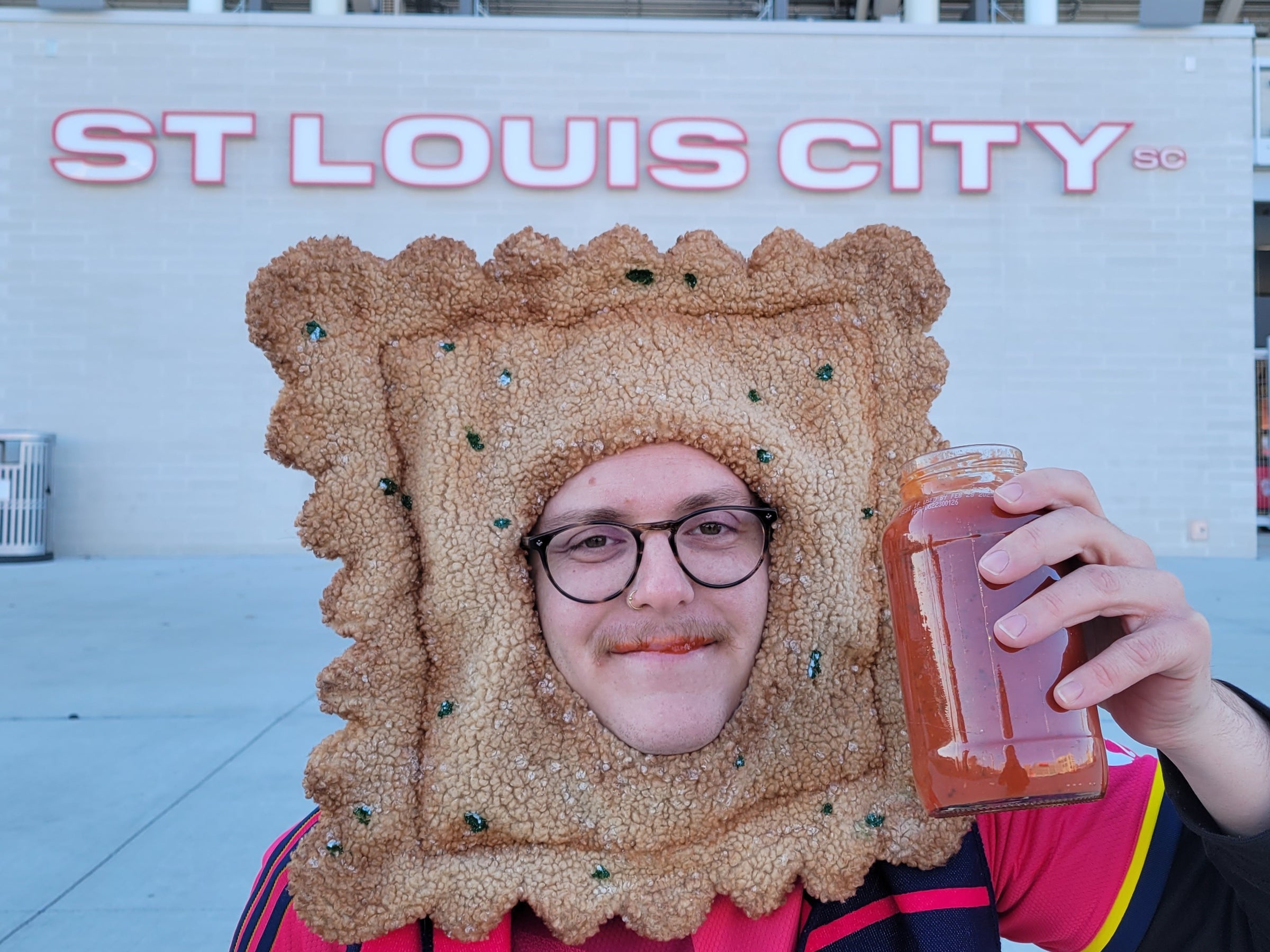 St. Louis Toasted Ravioli Men/Unisex T-Shirt - Allegiant Goods Co.